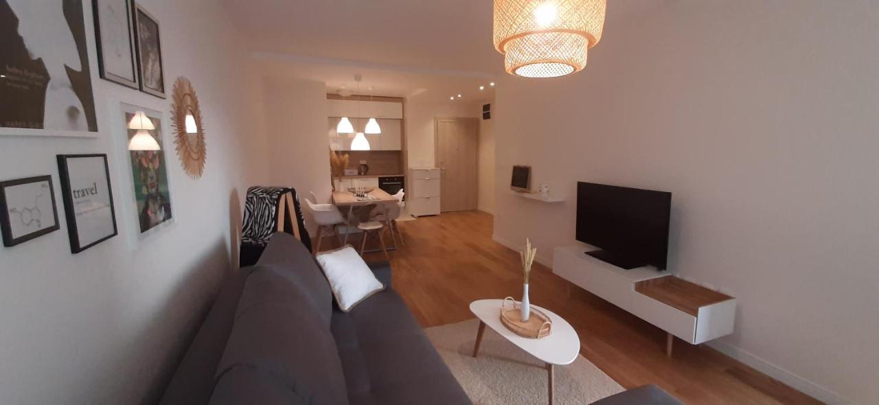 Lux Apartment Portovista بار المظهر الخارجي الصورة