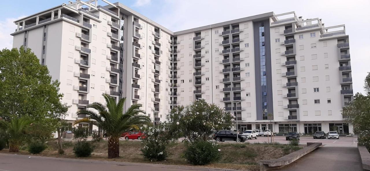 Lux Apartment Portovista بار المظهر الخارجي الصورة