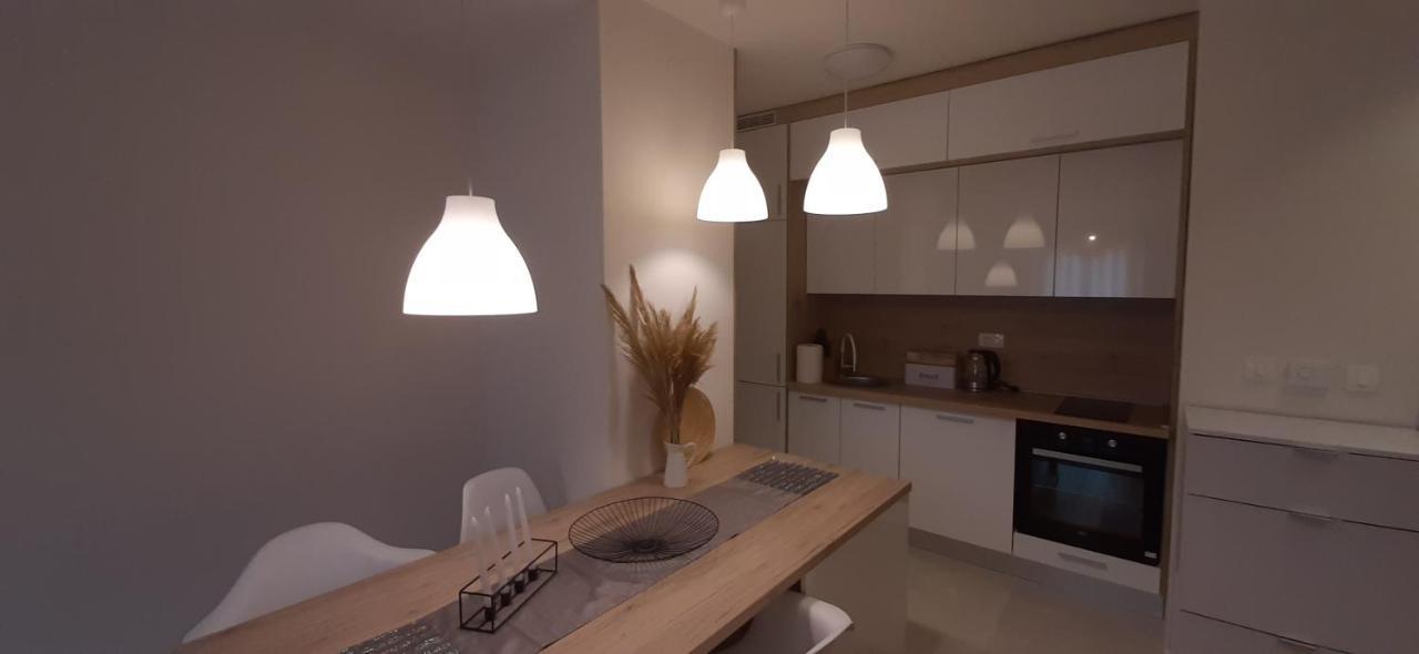 Lux Apartment Portovista بار المظهر الخارجي الصورة