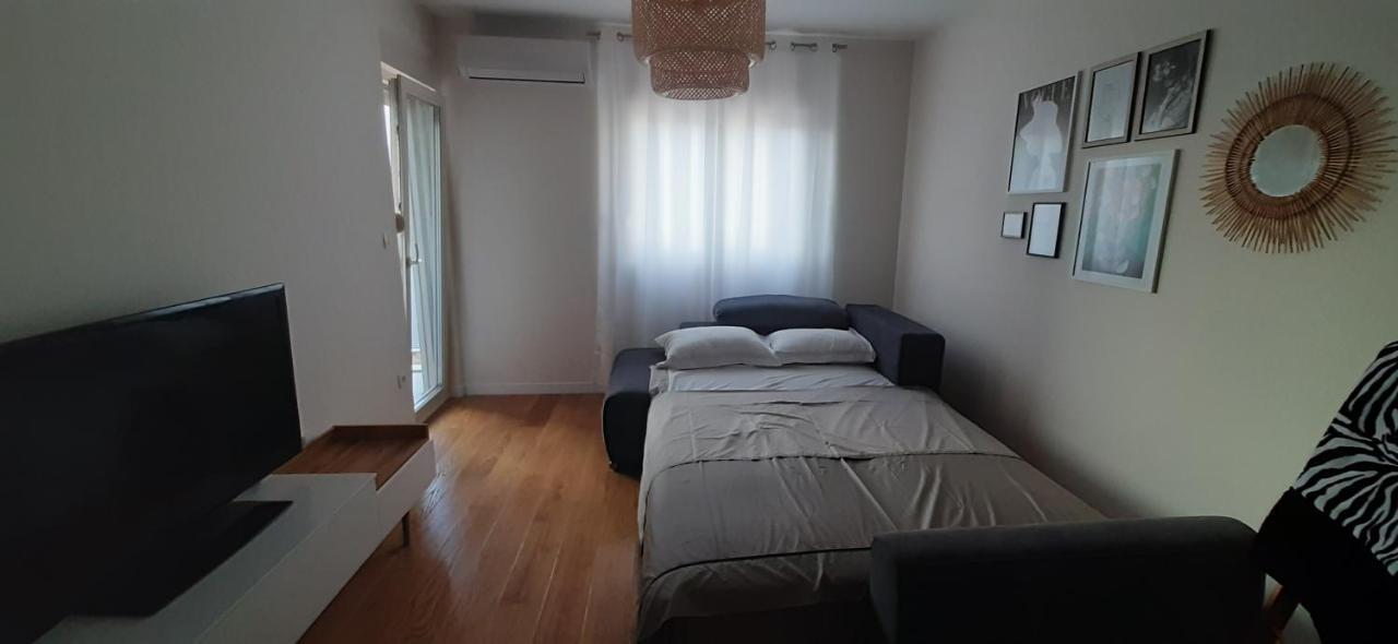 Lux Apartment Portovista بار المظهر الخارجي الصورة