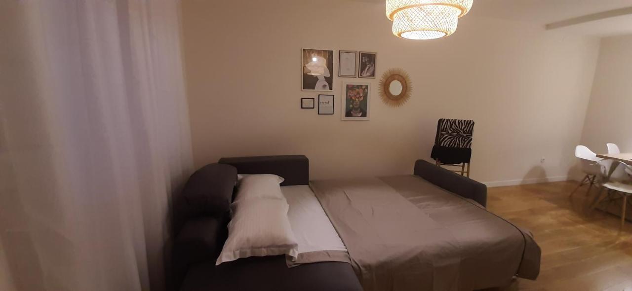 Lux Apartment Portovista بار المظهر الخارجي الصورة
