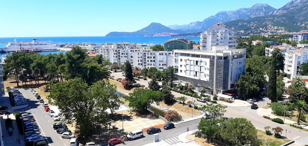 Lux Apartment Portovista بار المظهر الخارجي الصورة